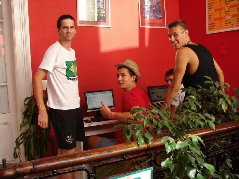 Hostel Inn Buenos Aires Bagian luar foto