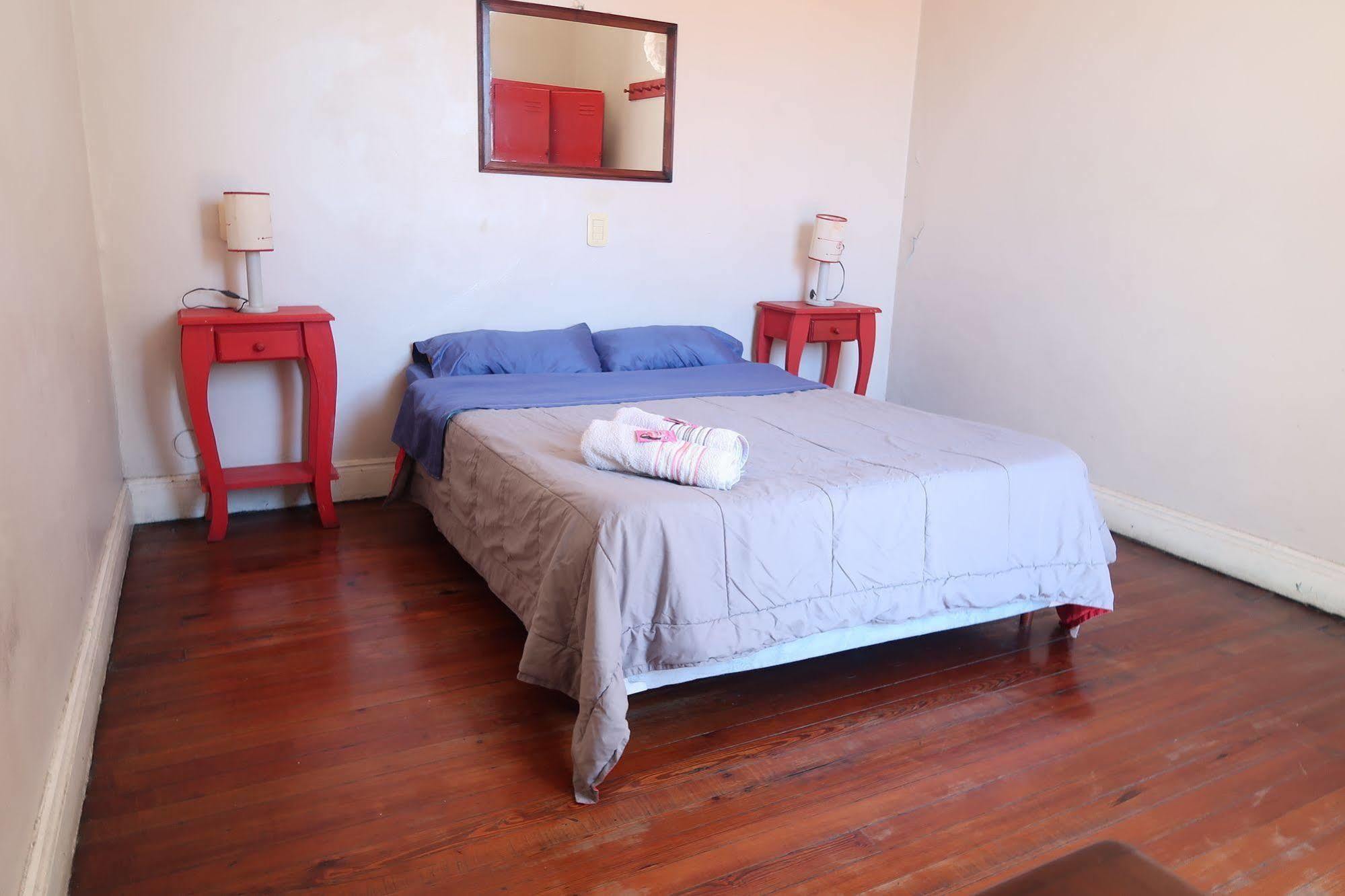 Hostel Inn Buenos Aires Bagian luar foto